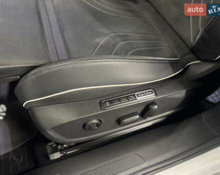 Белый Фольксваген ID.4, объемом двигателя 0 л и пробегом 67 тыс. км за 27499 $, фото 14 на Automoto.ua