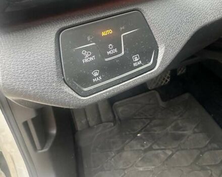 Білий Фольксваген ID.4, об'ємом двигуна 0 л та пробігом 33 тис. км за 28000 $, фото 6 на Automoto.ua