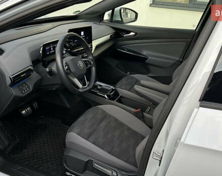 Белый Фольксваген ID.4, объемом двигателя 0 л и пробегом 47 тыс. км за 25500 $, фото 24 на Automoto.ua