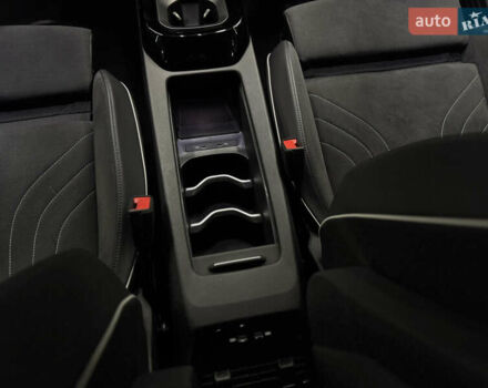 Белый Фольксваген ID.4, объемом двигателя 0 л и пробегом 67 тыс. км за 27499 $, фото 22 на Automoto.ua