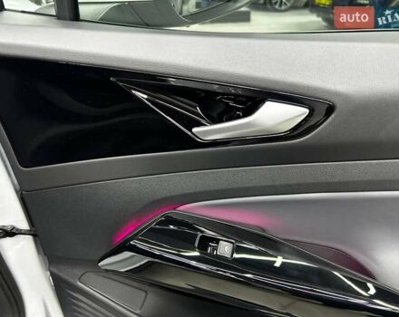 Білий Фольксваген ID.4, об'ємом двигуна 0 л та пробігом 13 тис. км за 28000 $, фото 9 на Automoto.ua