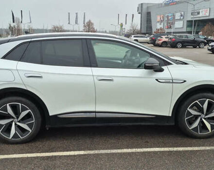 Белый Фольксваген ID.4, объемом двигателя 0 л и пробегом 62 тыс. км за 26300 $, фото 4 на Automoto.ua