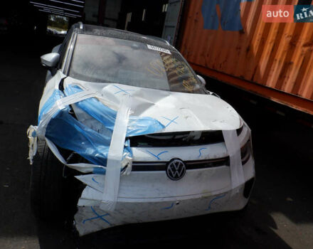 Білий Фольксваген ID.4, об'ємом двигуна 0 л та пробігом 63 тис. км за 17000 $, фото 11 на Automoto.ua