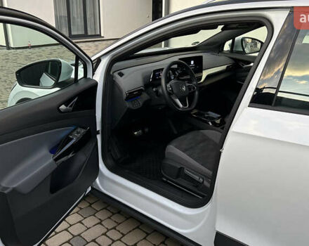 Белый Фольксваген ID.4, объемом двигателя 0 л и пробегом 47 тыс. км за 25500 $, фото 23 на Automoto.ua