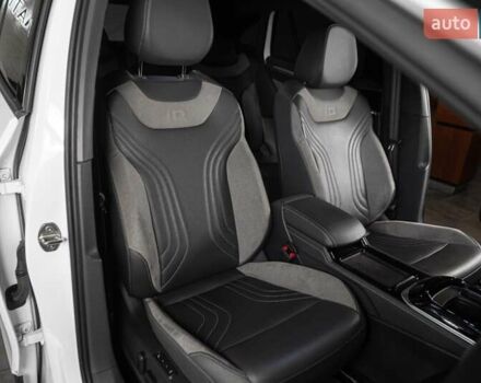 Білий Фольксваген ID.4, об'ємом двигуна 0 л та пробігом 61 тис. км за 27999 $, фото 39 на Automoto.ua