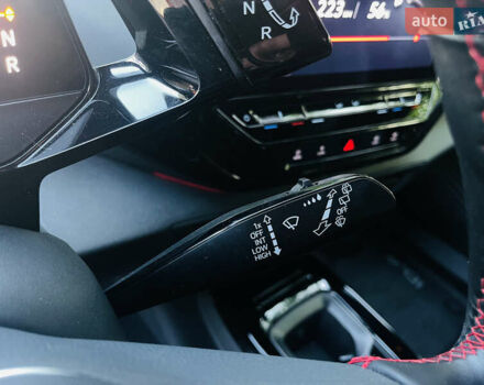 Білий Фольксваген ID.4, об'ємом двигуна 0 л та пробігом 76 тис. км за 25500 $, фото 31 на Automoto.ua