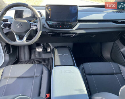 Фольксваген ID.4 2023 в Киеве на Automoto.ua Белый Фольксваген ID.4, объемом двигателя 0 л и пробегом 15 тыс. км за 24800 $, фото 11 на Automoto.ua