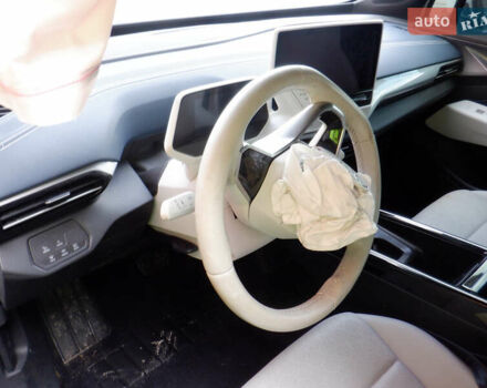 Білий Фольксваген ID.4, об'ємом двигуна 0 л та пробігом 63 тис. км за 17000 $, фото 23 на Automoto.ua