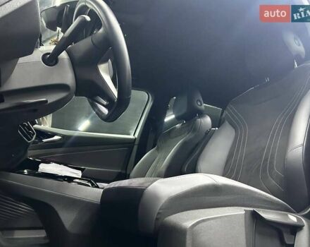 Білий Фольксваген ID.4, об'ємом двигуна 0 л та пробігом 13 тис. км за 28000 $, фото 22 на Automoto.ua