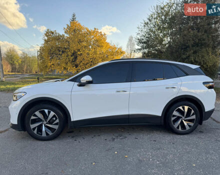 Белый Фольксваген ID.4, объемом двигателя 0 л и пробегом 7 тыс. км за 24000 $, фото 2 на Automoto.ua