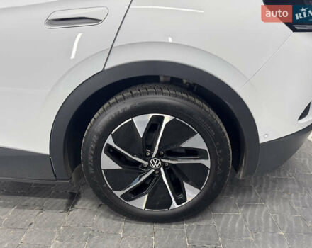 Белый Фольксваген ID.4, объемом двигателя 0 л и пробегом 67 тыс. км за 27499 $, фото 16 на Automoto.ua