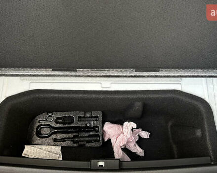 Белый Фольксваген ID.4, объемом двигателя 0 л и пробегом 47 тыс. км за 25500 $, фото 31 на Automoto.ua