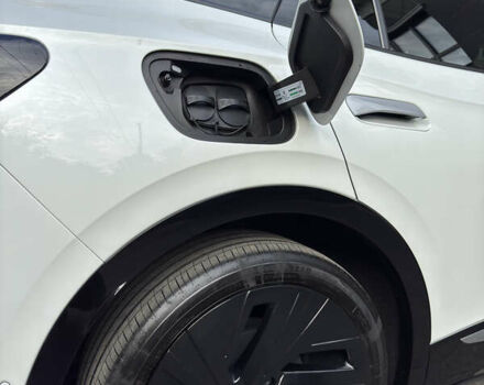 Белый Фольксваген ID.4, объемом двигателя 0 л и пробегом 28 тыс. км за 36249 $, фото 28 на Automoto.ua