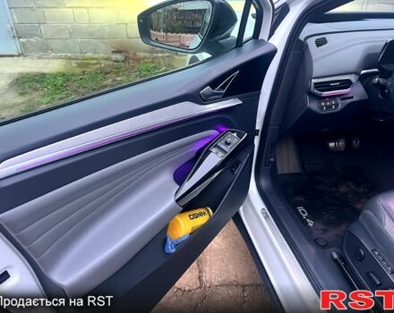 Белый Фольксваген ID.4, объемом двигателя 0 л и пробегом 71 тыс. км за 23800 $, фото 10 на Automoto.ua