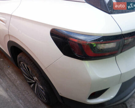 Білий Фольксваген ID.4, об'ємом двигуна 0 л та пробігом 63 тис. км за 17000 $, фото 16 на Automoto.ua