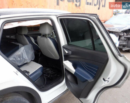 Білий Фольксваген ID.4, об'ємом двигуна 0 л та пробігом 63 тис. км за 17000 $, фото 26 на Automoto.ua