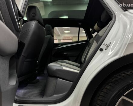 Білий Фольксваген ID.4, об'ємом двигуна 0 л та пробігом 21 тис. км за 25300 $, фото 9 на Automoto.ua