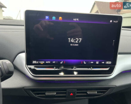 Белый Фольксваген ID.4, объемом двигателя 0 л и пробегом 23 тыс. км за 30900 $, фото 19 на Automoto.ua