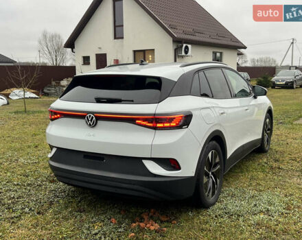 Белый Фольксваген ID.4, объемом двигателя 0 л и пробегом 23 тыс. км за 30900 $, фото 7 на Automoto.ua