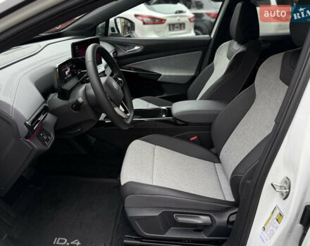 Белый Фольксваген ID.4, объемом двигателя 0 л и пробегом 8 тыс. км за 25900 $, фото 38 на Automoto.ua