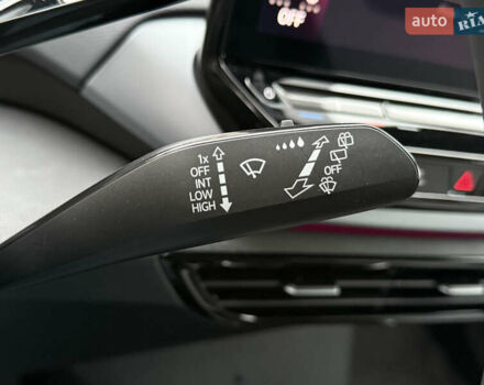 Белый Фольксваген ID.4, объемом двигателя 0 л и пробегом 8 тыс. км за 25900 $, фото 54 на Automoto.ua