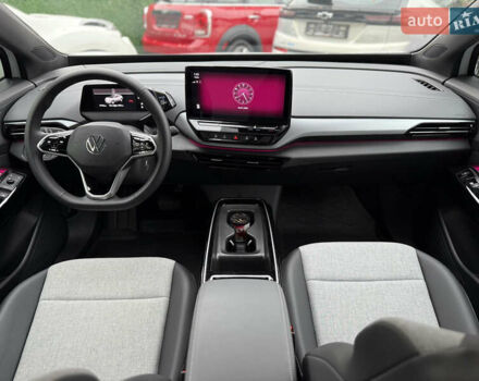 Белый Фольксваген ID.4, объемом двигателя 0 л и пробегом 8 тыс. км за 25900 $, фото 44 на Automoto.ua