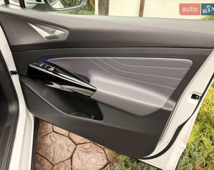 Белый Фольксваген ID.4, объемом двигателя 0 л и пробегом 14 тыс. км за 25900 $, фото 31 на Automoto.ua