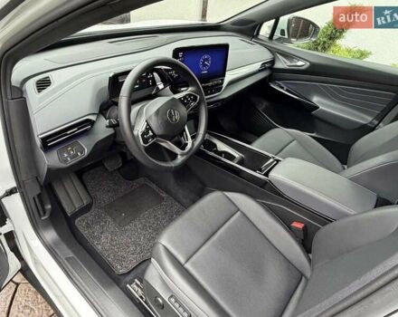 Белый Фольксваген ID.4, объемом двигателя 0 л и пробегом 14 тыс. км за 25900 $, фото 19 на Automoto.ua