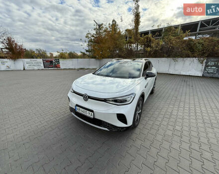 Белый Фольксваген ID.4, объемом двигателя 0 л и пробегом 17 тыс. км за 27900 $, фото 17 на Automoto.ua