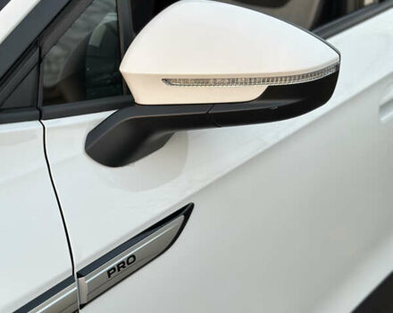 Белый Фольксваген ID.4, объемом двигателя 0 л и пробегом 16 тыс. км за 27500 $, фото 28 на Automoto.ua