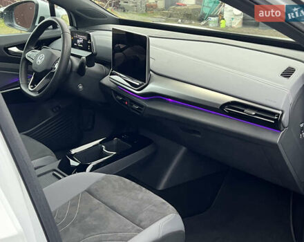 Белый Фольксваген ID.4, объемом двигателя 0 л и пробегом 23 тыс. км за 30900 $, фото 9 на Automoto.ua