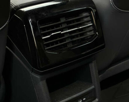 Белый Фольксваген ID.4, объемом двигателя 0 л и пробегом 16 тыс. км за 27500 $, фото 12 на Automoto.ua