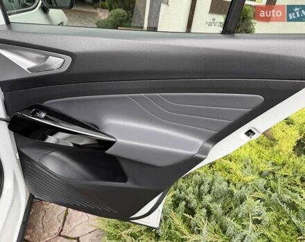 Белый Фольксваген ID.4, объемом двигателя 0 л и пробегом 14 тыс. км за 25900 $, фото 29 на Automoto.ua