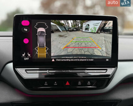 Белый Фольксваген ID.4, объемом двигателя 0 л и пробегом 8 тыс. км за 25900 $, фото 58 на Automoto.ua