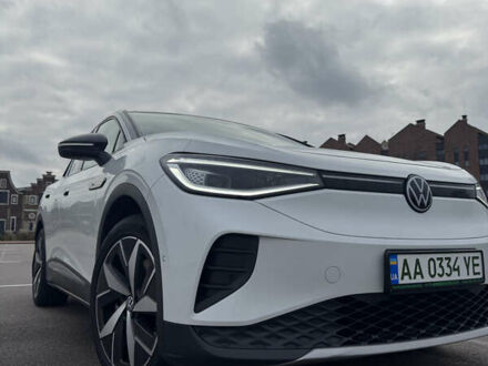 Белый Фольксваген ID.4, объемом двигателя 0 л и пробегом 75 тыс. км за 24200 $, фото 1 на Automoto.ua