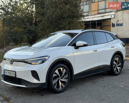 Белый Фольксваген ID.4, объемом двигателя 0 л и пробегом 7 тыс. км за 24000 $, фото 1 на Automoto.ua