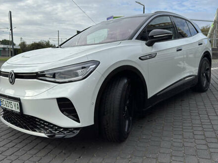 Белый Фольксваген ID.4, объемом двигателя 0 л и пробегом 28 тыс. км за 36249 $, фото 1 на Automoto.ua