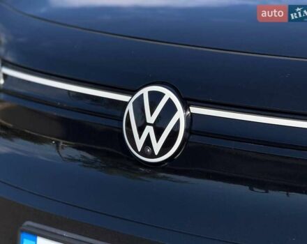 Черный Фольксваген ID.4, объемом двигателя 0 л и пробегом 102 тыс. км за 24800 $, фото 7 на Automoto.ua