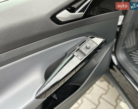 Чорний Фольксваген ID.4, об'ємом двигуна 0 л та пробігом 44 тис. км за 25000 $, фото 5 на Automoto.ua