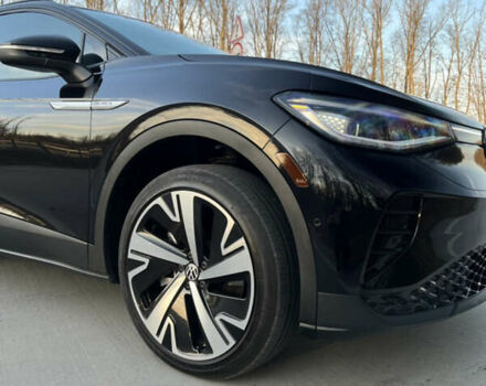 Черный Фольксваген ID.4, объемом двигателя 0 л и пробегом 51 тыс. км за 25999 $, фото 12 на Automoto.ua