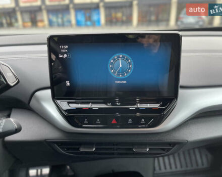 Чорний Фольксваген ID.4, об'ємом двигуна 0 л та пробігом 44 тис. км за 25000 $, фото 12 на Automoto.ua