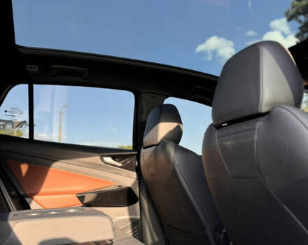 Черный Фольксваген ID.4, объемом двигателя 0 л и пробегом 51 тыс. км за 25999 $, фото 11 на Automoto.ua