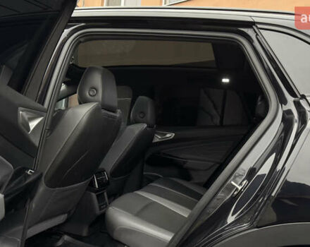 Черный Фольксваген ID.4, объемом двигателя 0 л и пробегом 233 тыс. км за 20200 $, фото 40 на Automoto.ua