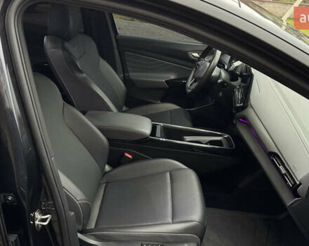 Черный Фольксваген ID.4, объемом двигателя 0 л и пробегом 233 тыс. км за 20200 $, фото 32 на Automoto.ua