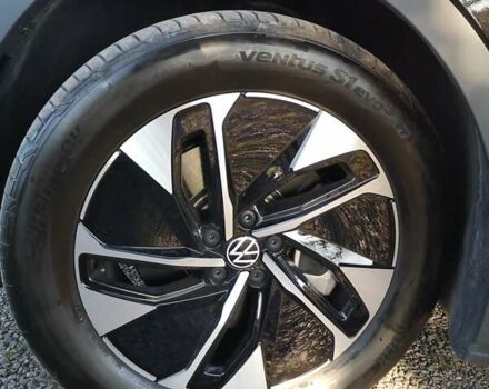 Черный Фольксваген ID.4, объемом двигателя 0 л и пробегом 6 тыс. км за 32997 $, фото 6 на Automoto.ua