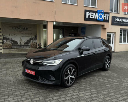 Черный Фольксваген ID.4, объемом двигателя 0 л и пробегом 233 тыс. км за 20200 $, фото 1 на Automoto.ua