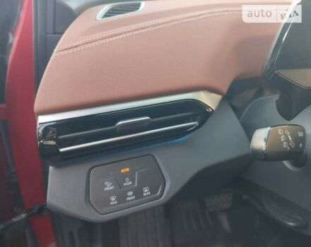 Красный Фольксваген ID.4, объемом двигателя 0 л и пробегом 37 тыс. км за 31000 $, фото 5 на Automoto.ua