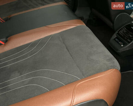 Желтый Фольксваген ID.4, объемом двигателя 0 л и пробегом 147 тыс. км за 24999 $, фото 92 на Automoto.ua