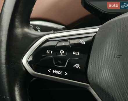 Желтый Фольксваген ID.4, объемом двигателя 0 л и пробегом 147 тыс. км за 24999 $, фото 39 на Automoto.ua