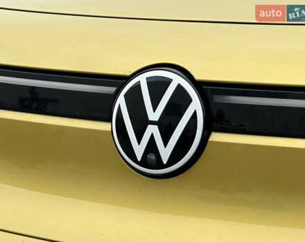 Желтый Фольксваген ID.4, объемом двигателя 0 л и пробегом 147 тыс. км за 24999 $, фото 26 на Automoto.ua